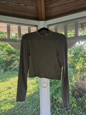 American Eagle Outfitters Olive Ribbed Mock Neck Crop Top